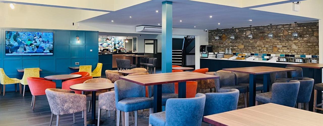 Almondsbury Inn & Lounge Exterior foto