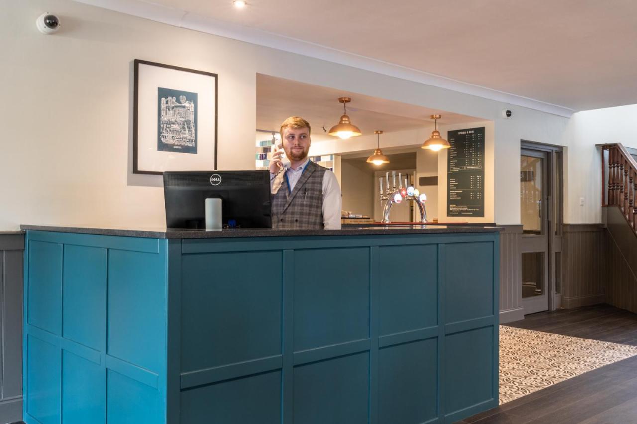Almondsbury Inn & Lounge Exterior foto