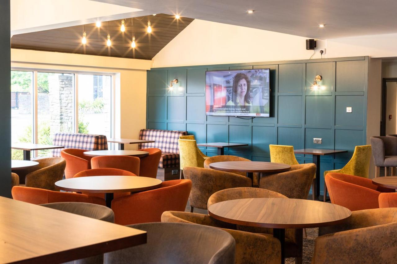 Almondsbury Inn & Lounge Exterior foto